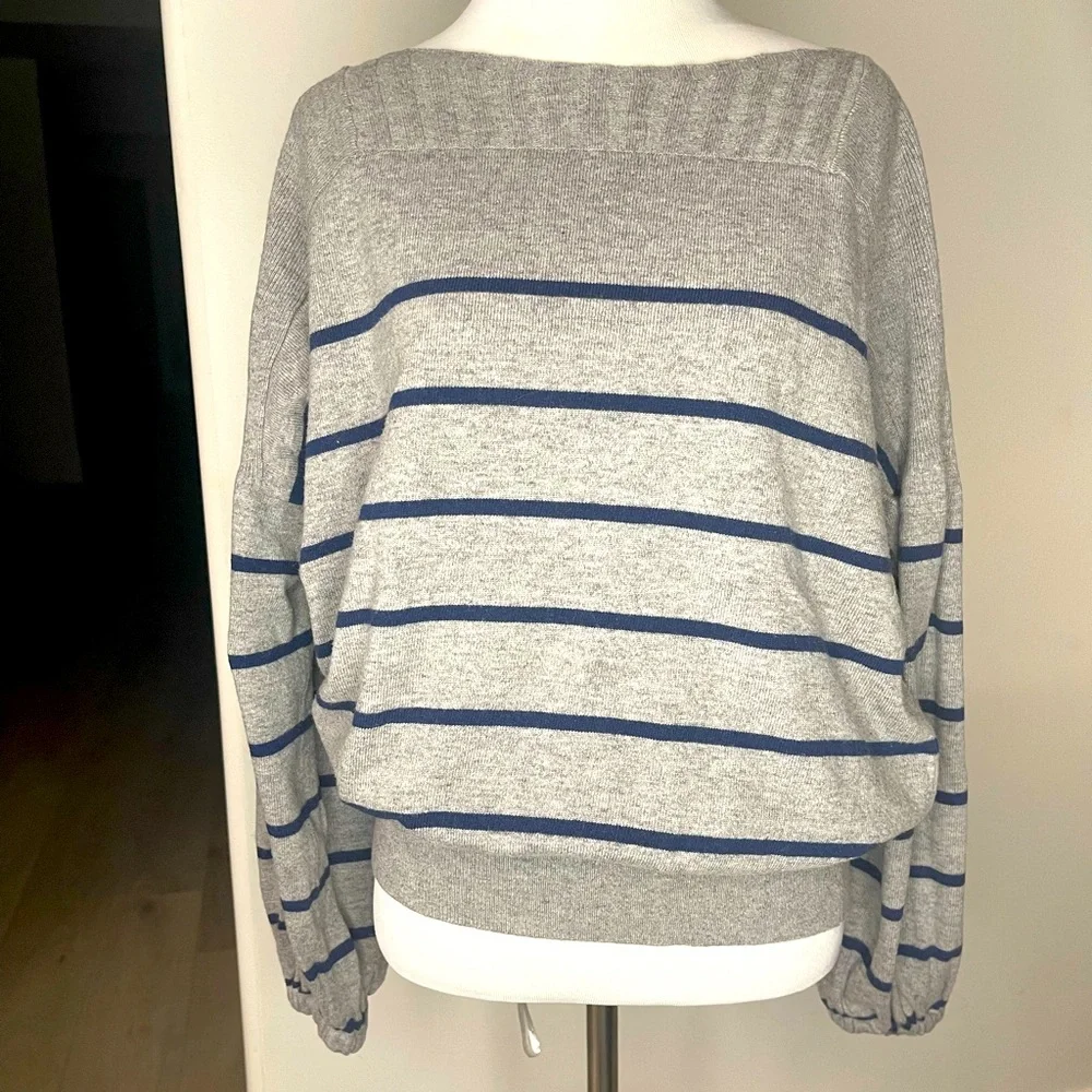 Lucky Brand Grey with blue stripes sweater, balloon sleeve Sz M - Picture 1 of 6
